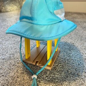SwimZip UPF50+ Light Blue Sun Hat with Chin Strap